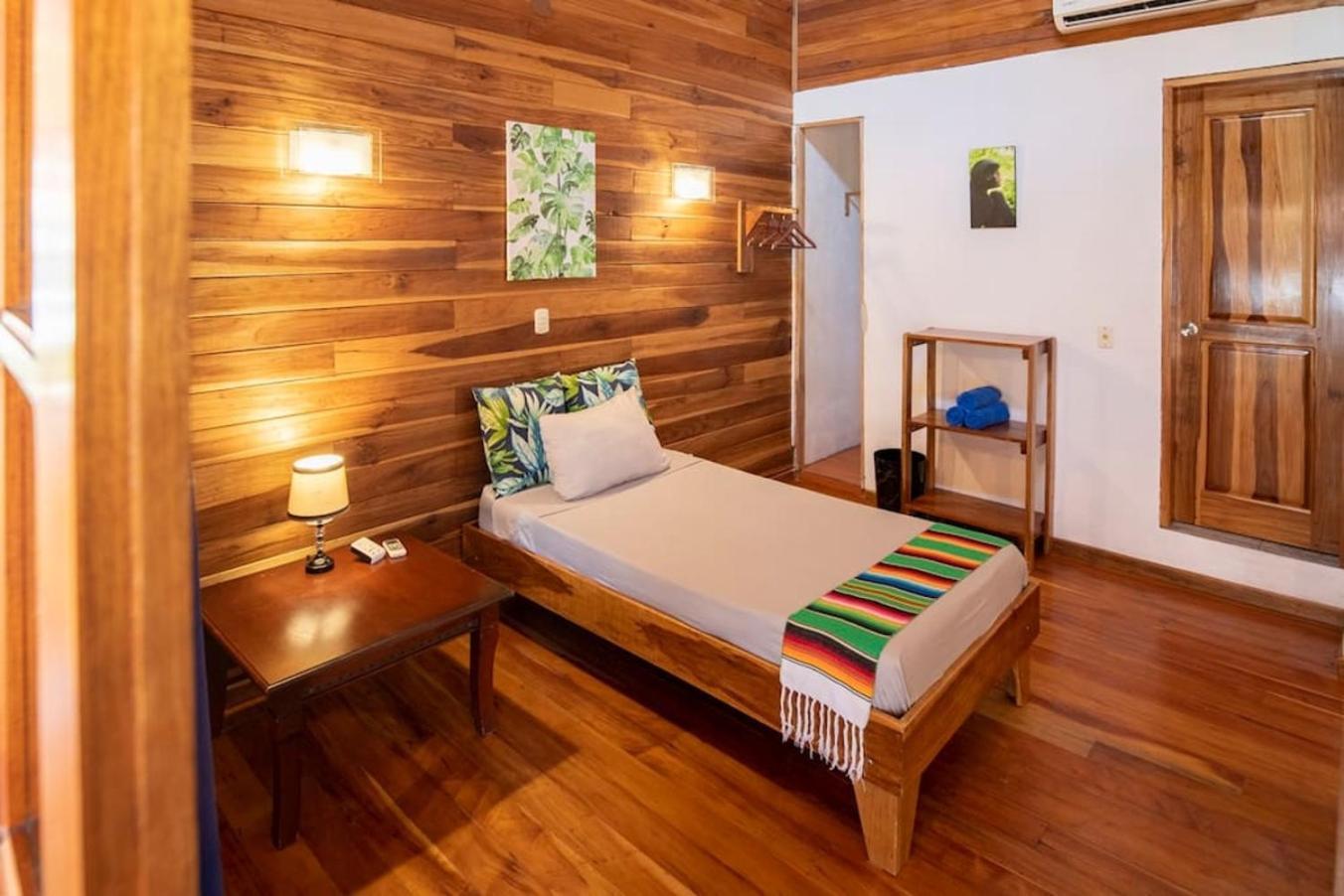 Poolside Beach House At Pangea Lodge Manzanillo  Exterior foto